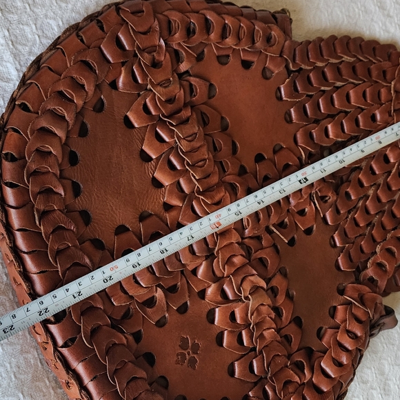 Patricia Nash braided leather purse - Picture 7 of 14